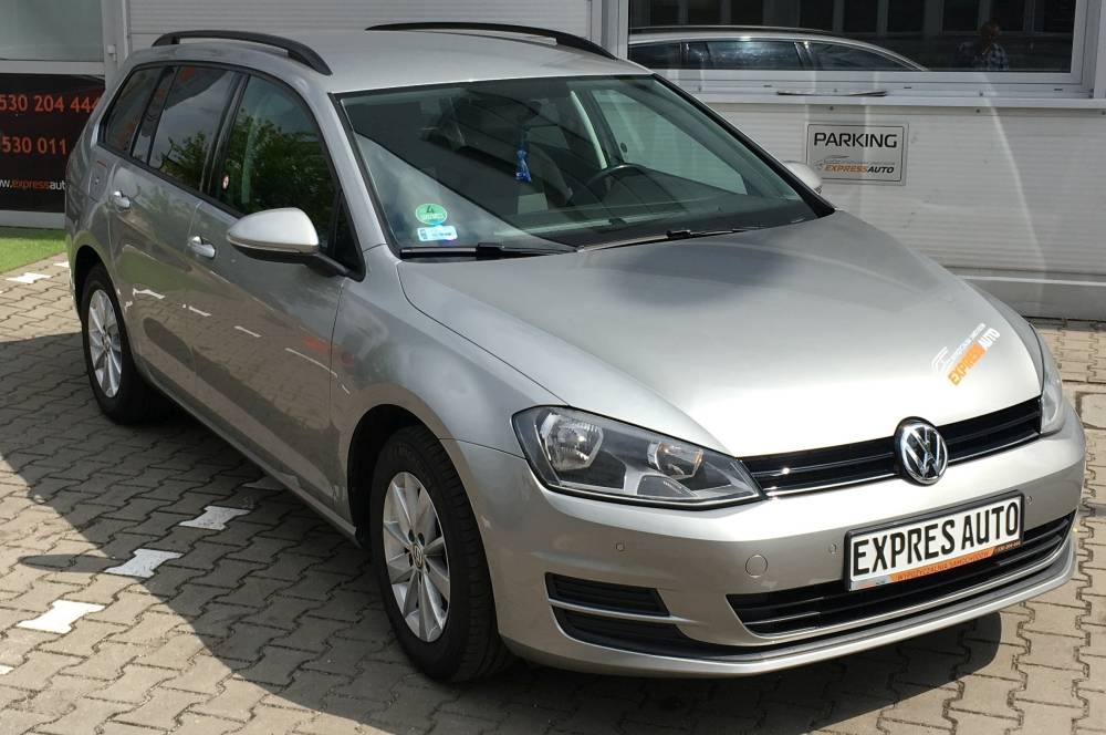 Volkswagen Golf Variant kombi Wypożyczalnia samochodów Piła